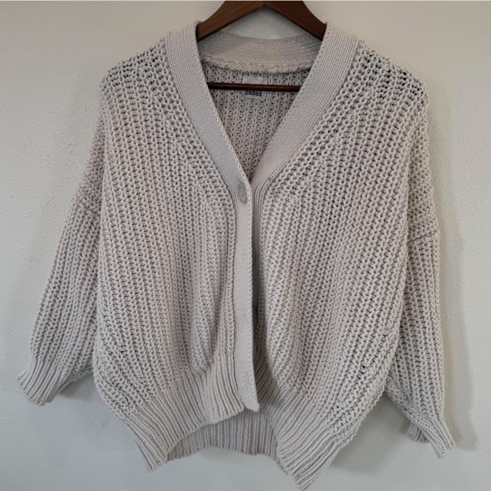 Babaa no 18 Women's cardigan sweater